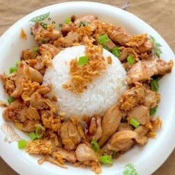 ข้าวไก่กระเทียม