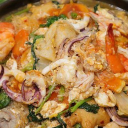 สุกี้กระทะร้อนทะเล