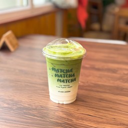 มัทฉะพรีเมี่ยมลาเต้