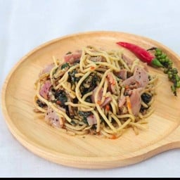 สปาเกตตี้ผัดฉ่าแฮม