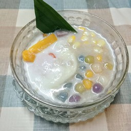 บัวลอยทรงเครื่องไข่หวาน