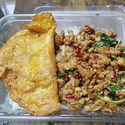 กระเพราหมูสับ+ไข่เจียว
