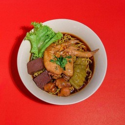 บะหมี่ปีกไก่ตุ๋น