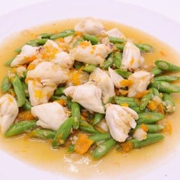 ปูก้อนผัดพริกเหลือง