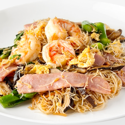 เส้นหมี่ผัดมันกุ้ง