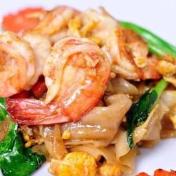 ผัดซีอิ๊วกุ้ง