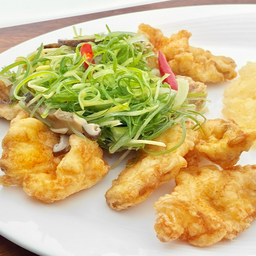 เนื้อปลาเก๋าทอดราดซีอิ๊ว