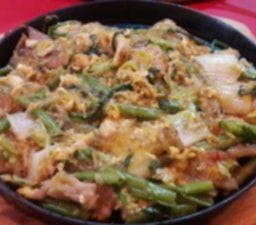 สุกี้กระทะร้อนหมู