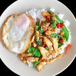 ข้าว-กะเพราไก่+ไข่ดาว