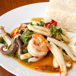 ข้าว-กระเพรา