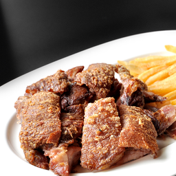 ขาหมูรมควันทอด