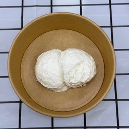 Greek Yogurt 2 สกูป (ไม่มีTopping ) + Honey