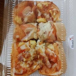 ปังพิซซ่า by ใบเบิ้ล