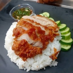 สถานีอิ่มอร่อย ไก่ทอดแจ่ว ณ เพชรบุรี - สาขาเพชรบุรี