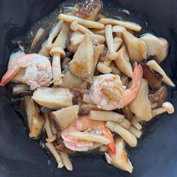 ผัดเห็ดรวมกุ้ง (เป็นกับ)