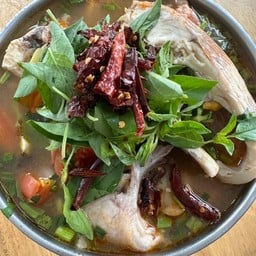 ต้มยำปลาทับทิมลูกทุ่ง