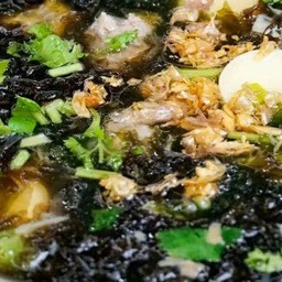 แกงจืดเต้าหู้หมูสับสาหร่าย