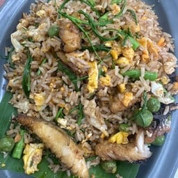 ข้าวผัดปลาทูกะปิชะอม