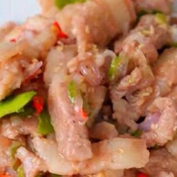 กับข้าว หมูสามชั้นผัดกะปิ