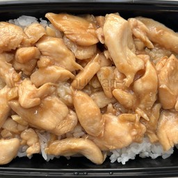 ไก่กระเทียมราดข้าว