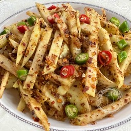 ยำมะม่วงเปรี้ยวคลุกพริกเกลือ