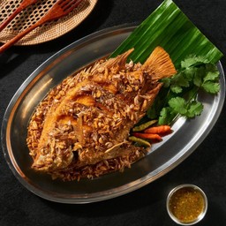 ปลาทับทิมทอดกระเทียม