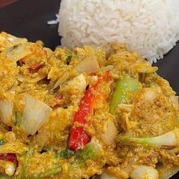 ข้าวทะเลผัดผงกะหรี่