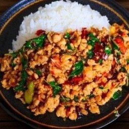 ข้าวกะเพาหมูสับ