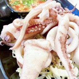 ปลาหมึกลวกจิ้มฺ