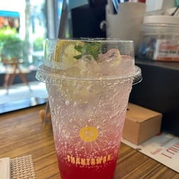 แดงมะนาวโซดา