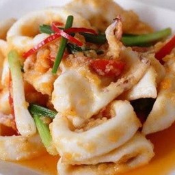 กับข้าว หมึกผัดไข่เค็ม