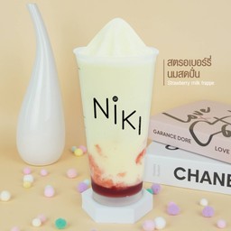 สตรอเบอร์รี่นมสดปั่น