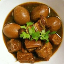 กับข้าว ไข่พะโล้หมูสามชั้น