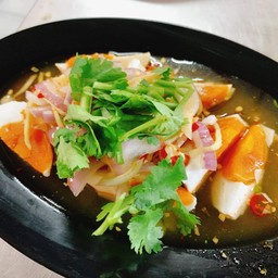 ยำไข่เค็ม