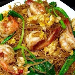ผัดชีอิ๋วทะเลเส้นหมี่
