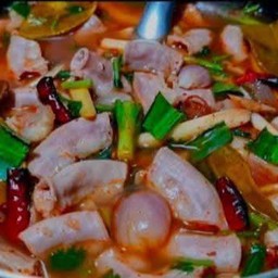 ต้มแซ่บเครื่องในหมู