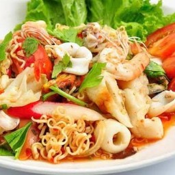 ยำมาม่า