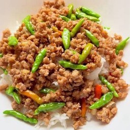 ข้าวหมูสับผัดกะปิ