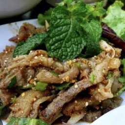 น้ำตกเนื้อ