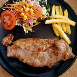 ้HIPSTER STEAK พี่หมีฟู๊ดมาร์เก็ต พี่หมีฟู๊ดมาร์เก็ต