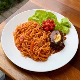 สปาเก็ตตี้แฮมเบิร์ก