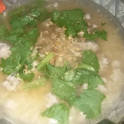 ข้าวต้มหมูสับ