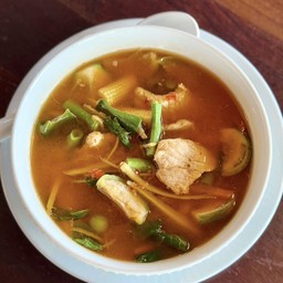 แกงป่าหมู ( กับข้าว )