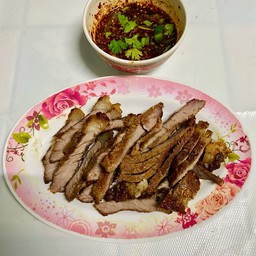 เนื่้อย่างเสือร้องไห้