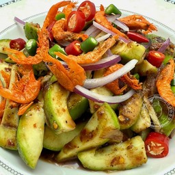 ยำมะม่วงเบา กะปิ+ ปลาร้า