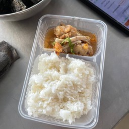 ข้าวปีกไก่ตุ๋น
