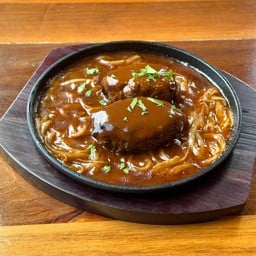 แฮมเบิร์กเนื้อวากิว ซอสเดมิเกลซ กระทะร้อน