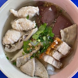 ก๋วยจั๊บ น้ำใส