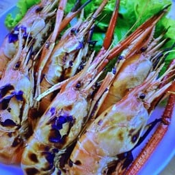 กุ้งแม่น้ำเผาครึ่งโล