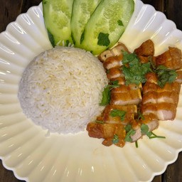 ข้าวสามชั้นทอดน้ำปลา